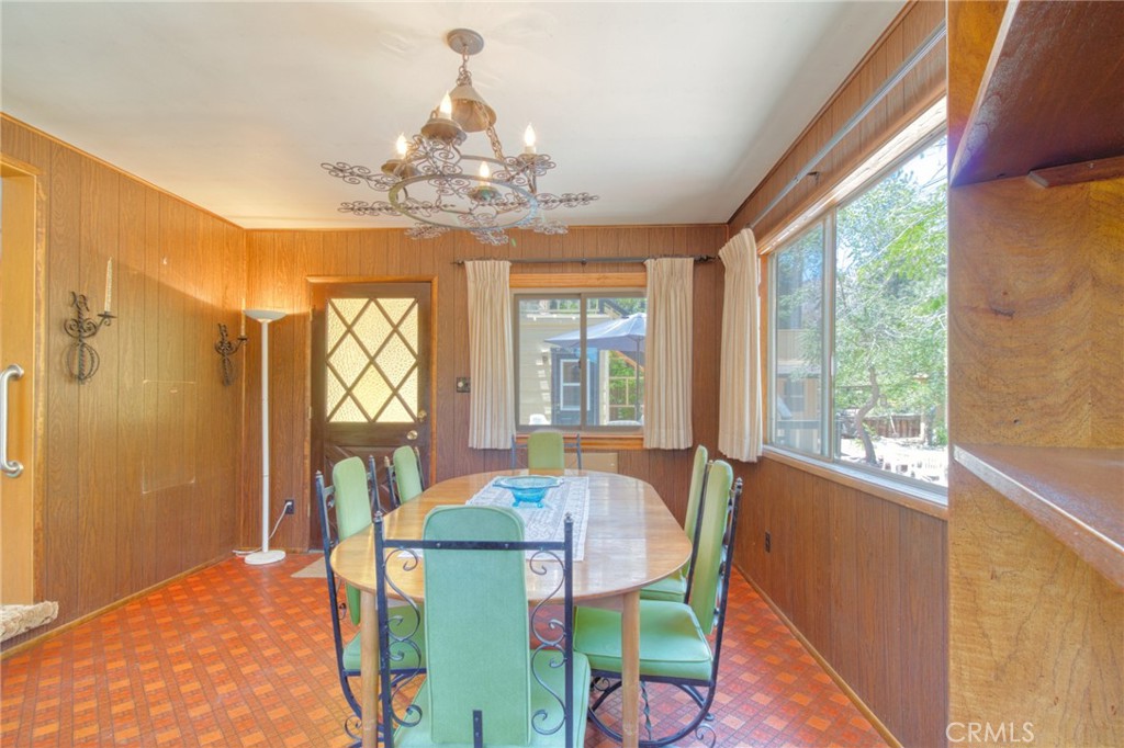 960 Snowbird Road Property Photo 12