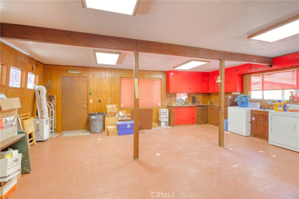 960 Snowbird Road Property Photo 18