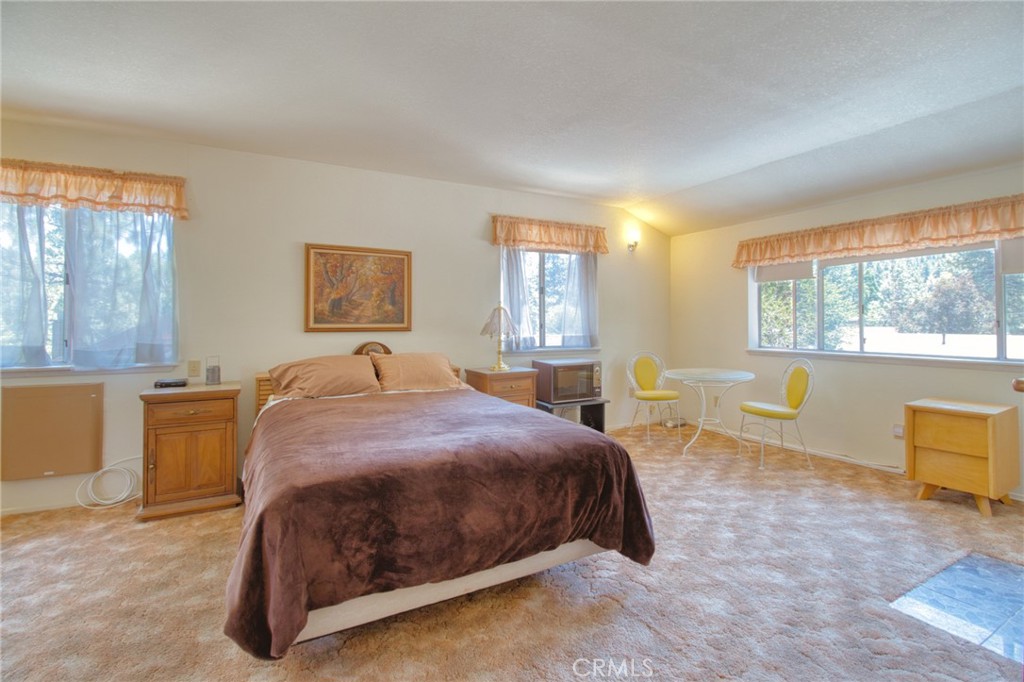 960 Snowbird Road Property Photo 26