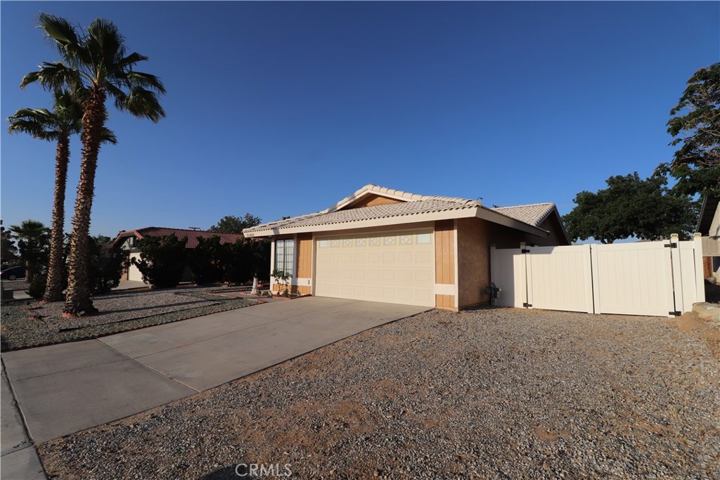 15481 Chaparral Street Property Photo 5