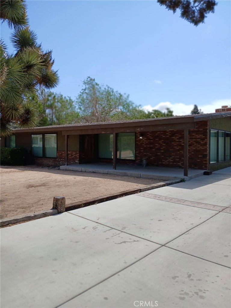 17539 Adobe Street Property Photo 1