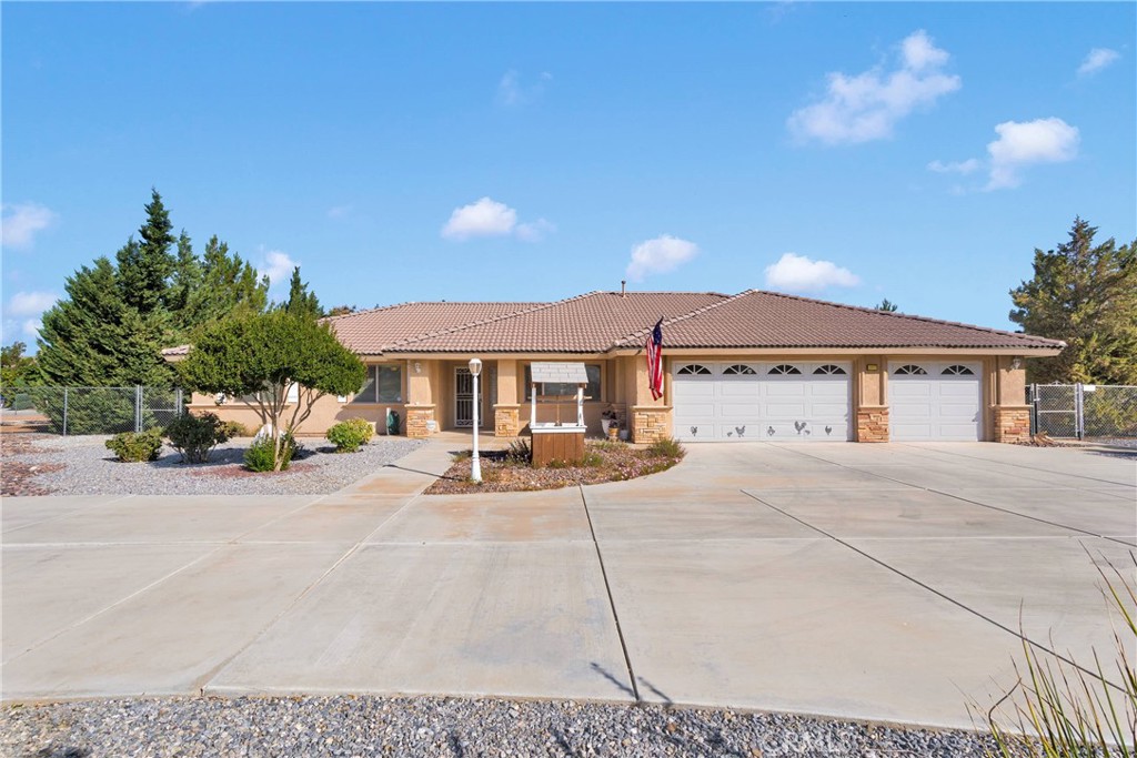 14908 Dakota Road Property Photo 2