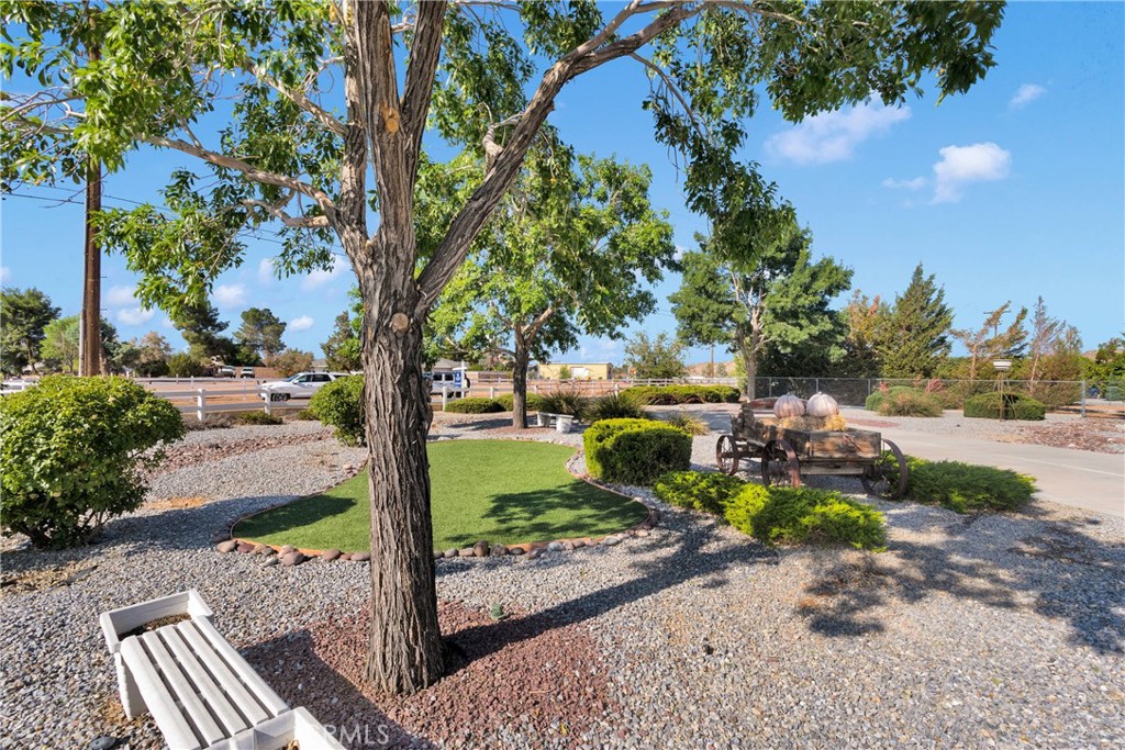 14908 Dakota Road Property Photo 7