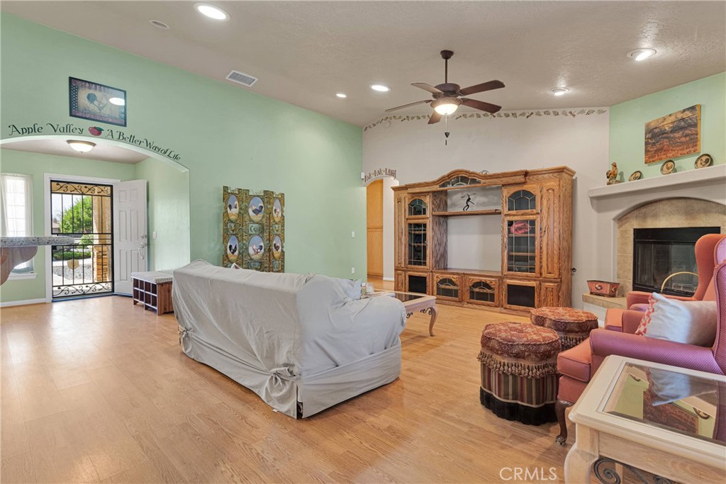 14908 Dakota Road Property Photo 9