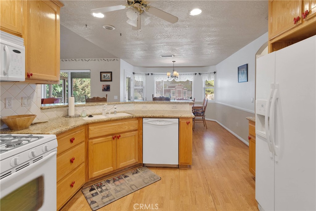 14908 Dakota Road Property Photo 14