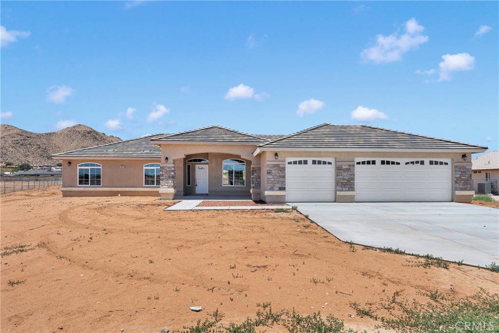 20020 Symeron Road Property Photo