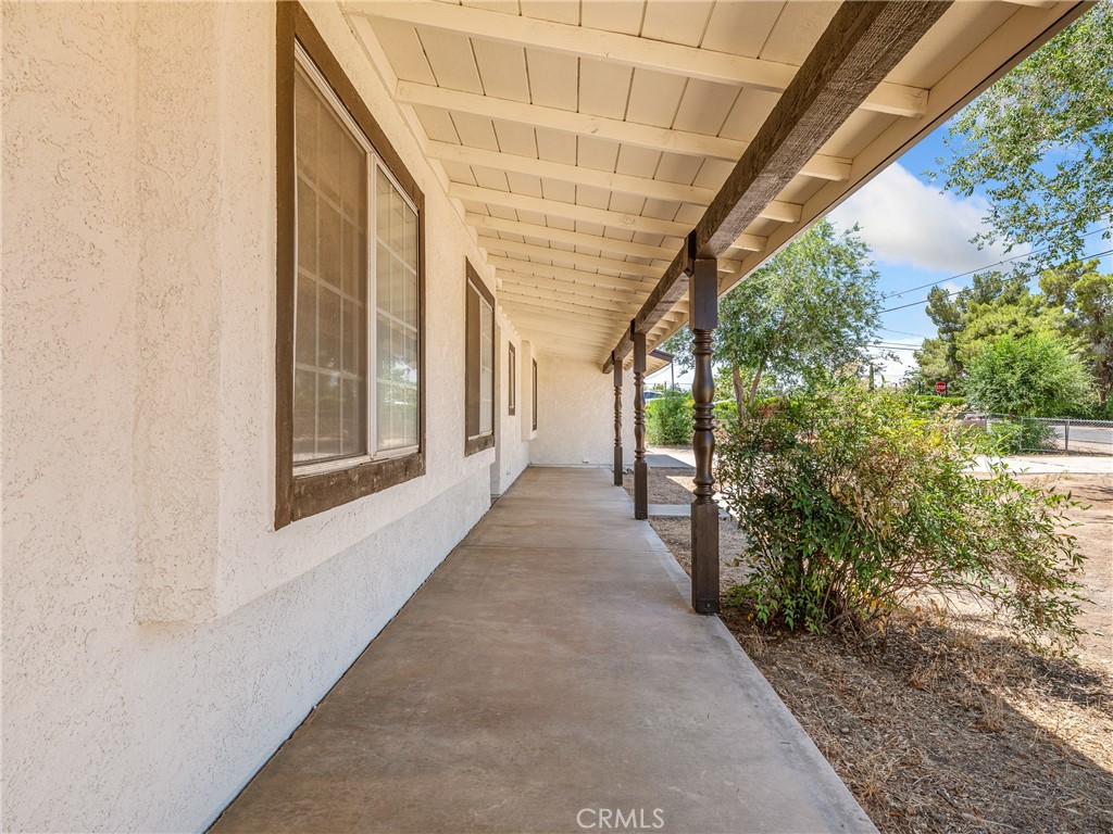 11319 1st Avenue Property Photo 4
