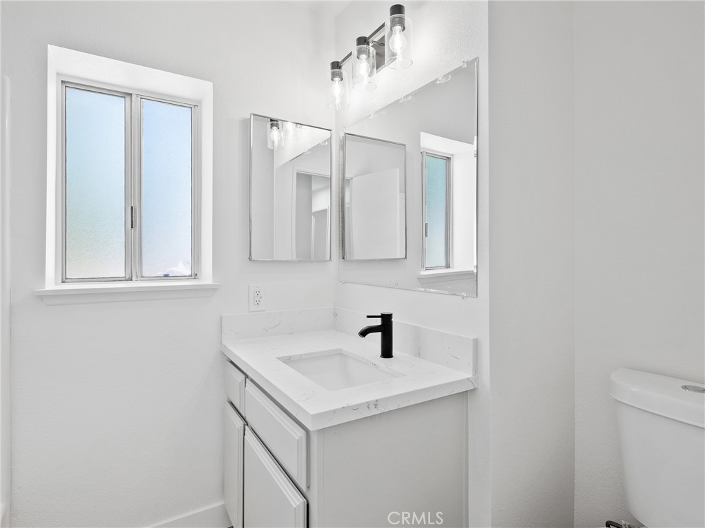 11319 1st Avenue Property Photo 17