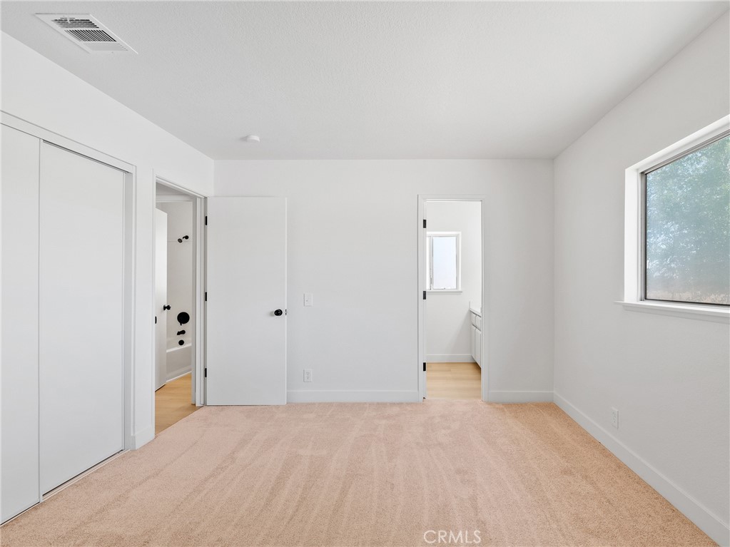 11319 1st Avenue Property Photo 20