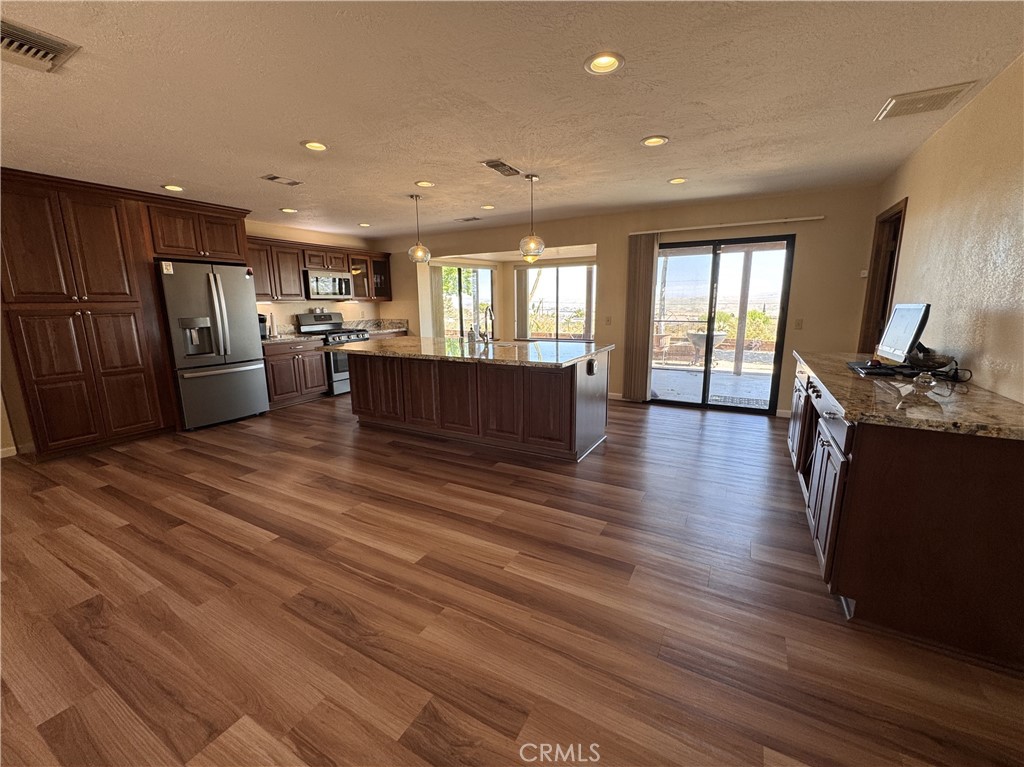 34234 N Street Property Photo 12