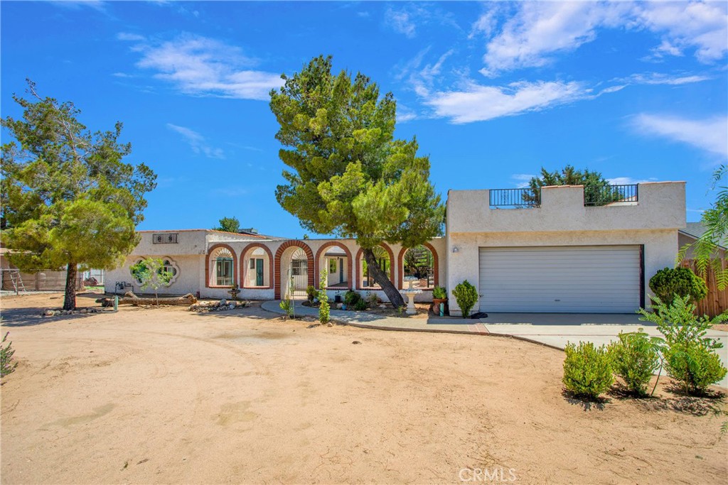 7165 Lyons Avenue Property Photo 1