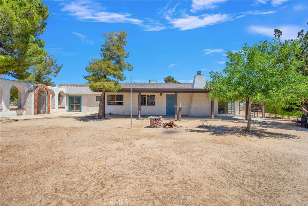 7165 Lyons Avenue Property Photo 6