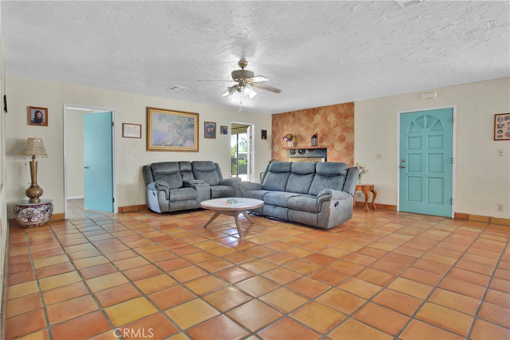 7165 Lyons Avenue Property Photo 12