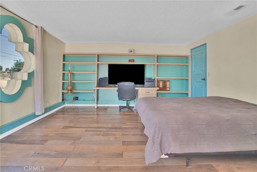 7165 Lyons Avenue Property Photo 24