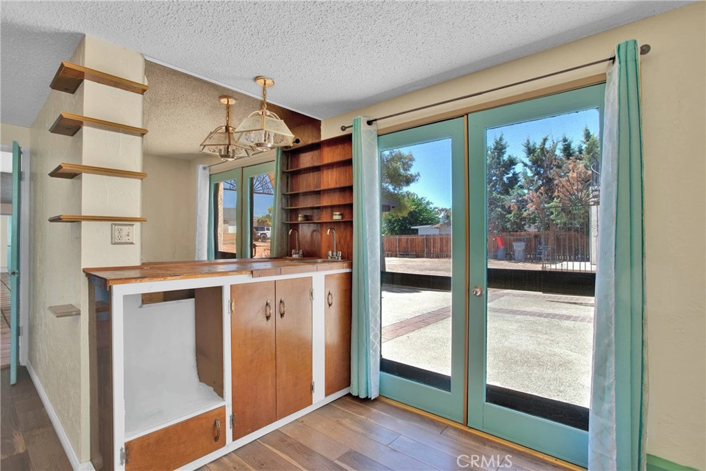 7165 Lyons Avenue Property Photo 27