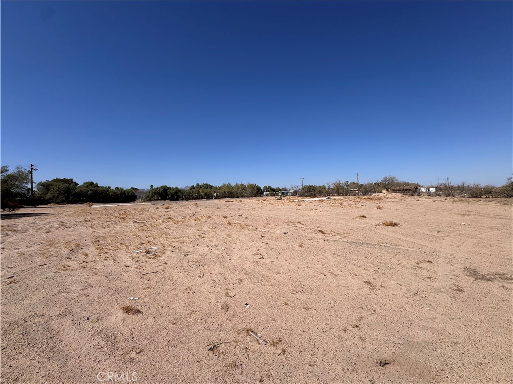 45447 Riverside Road Property Photo