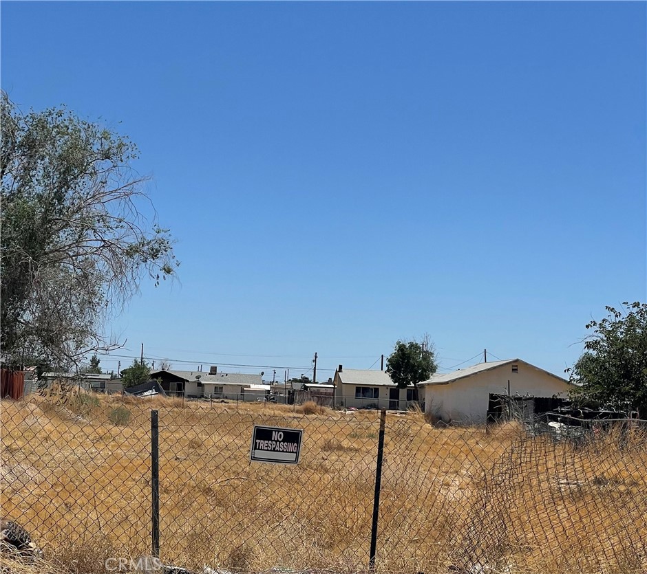 0 White Property Photo 1