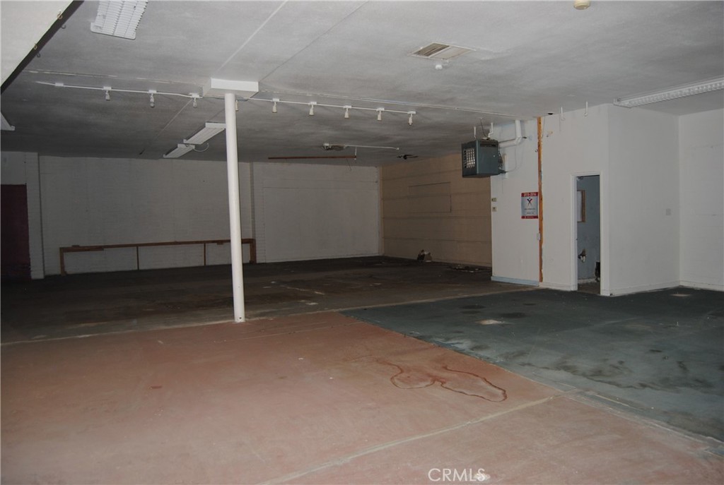 872 E Williams Street Property Photo 2