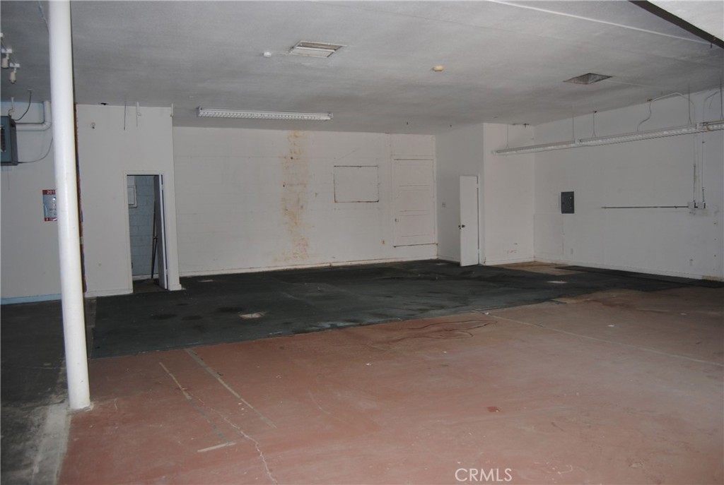 872 E Williams Street Property Photo 4