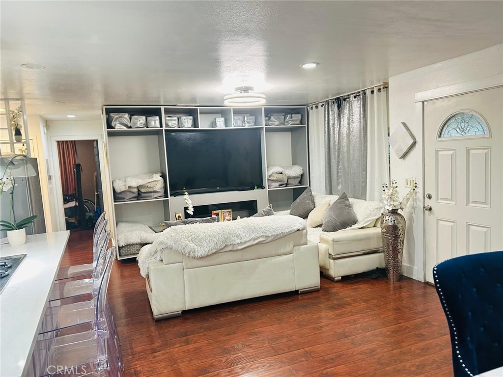 1025 Sur Riverside Av 26 Property Photo 4