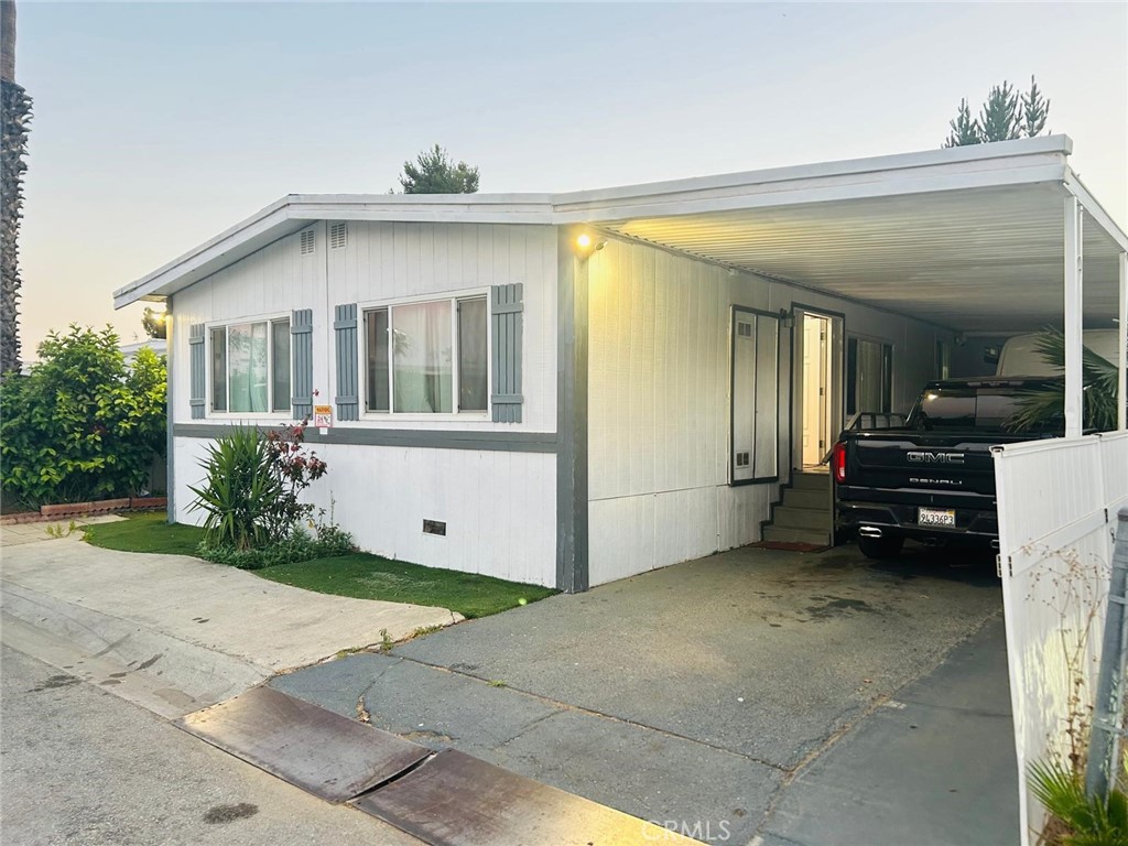 1025 Sur Riverside Av 26 Property Photo 17