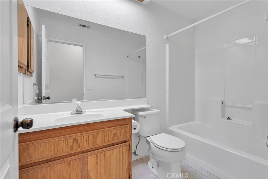 14160 Ivanpah Road Property Photo 18