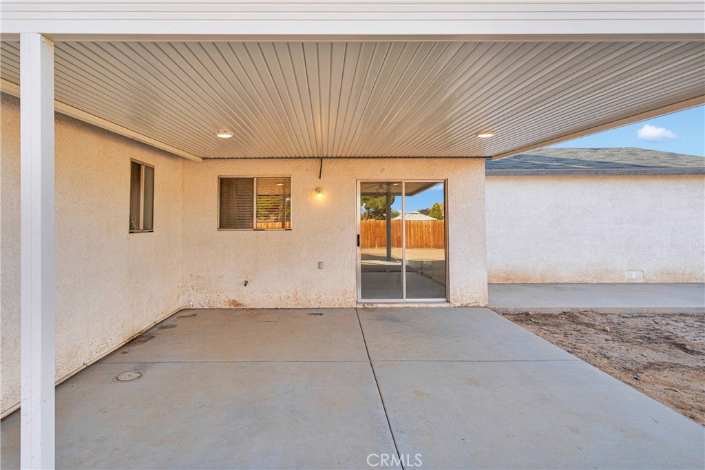 14160 Ivanpah Road Property Photo 29