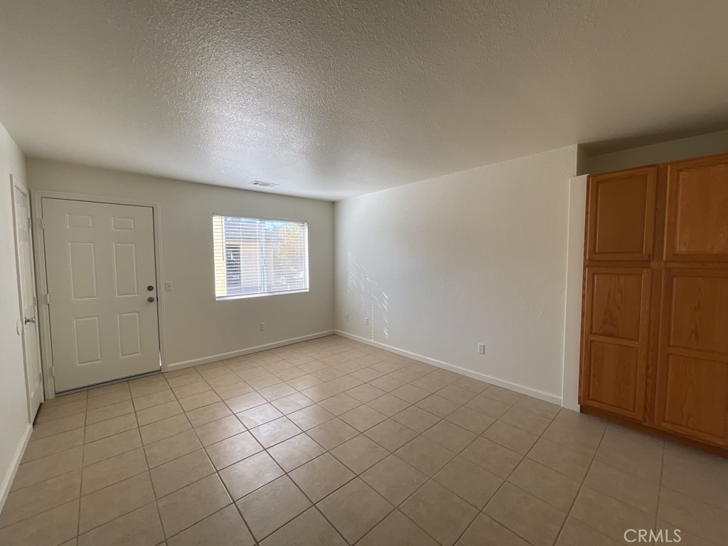 16784 Sultana Street 5 Property Photo 5