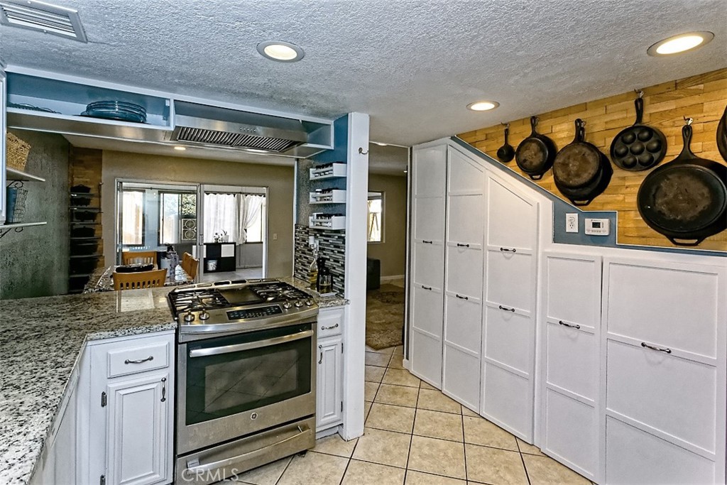 12164 Galaxy Street Property Photo 15