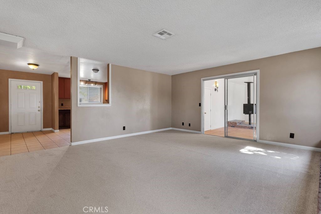 10723 Portland Avenue Property Photo 6