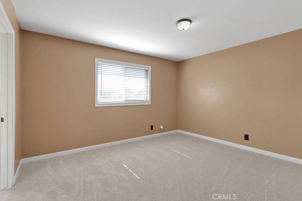 10723 Portland Avenue Property Photo 16