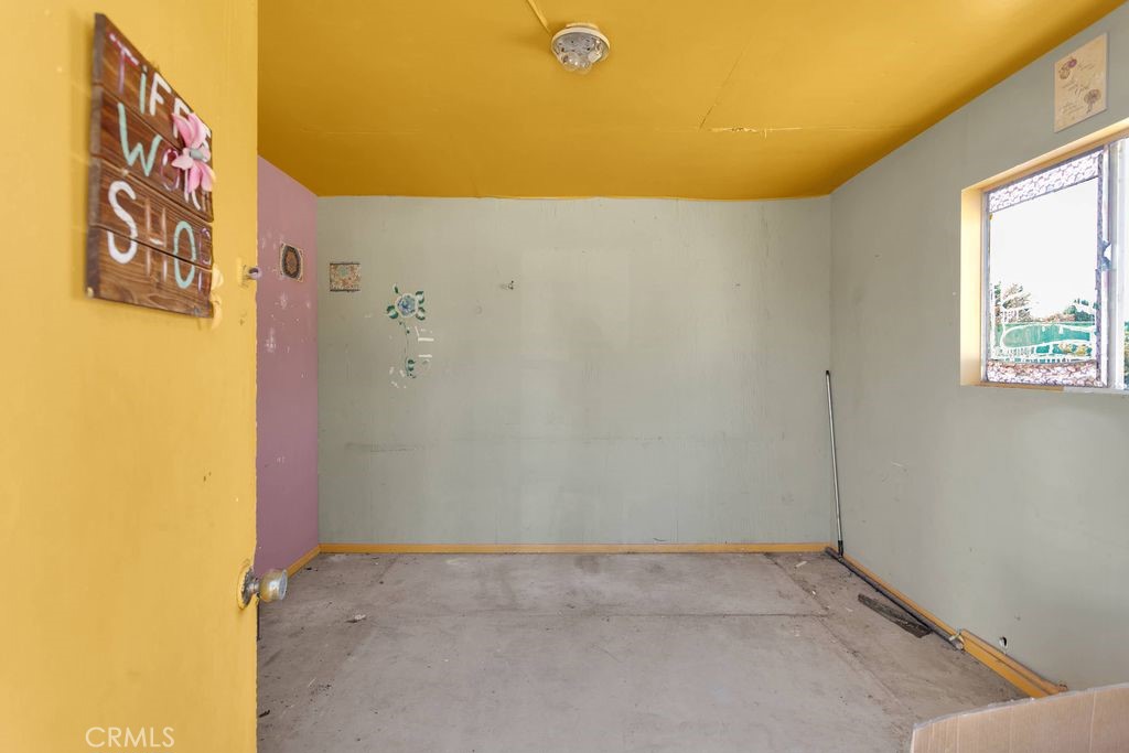 10723 Portland Avenue Property Photo 35
