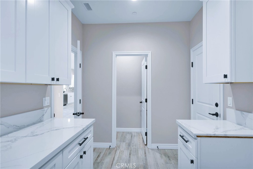 16323 Menahka Road Property Photo 15