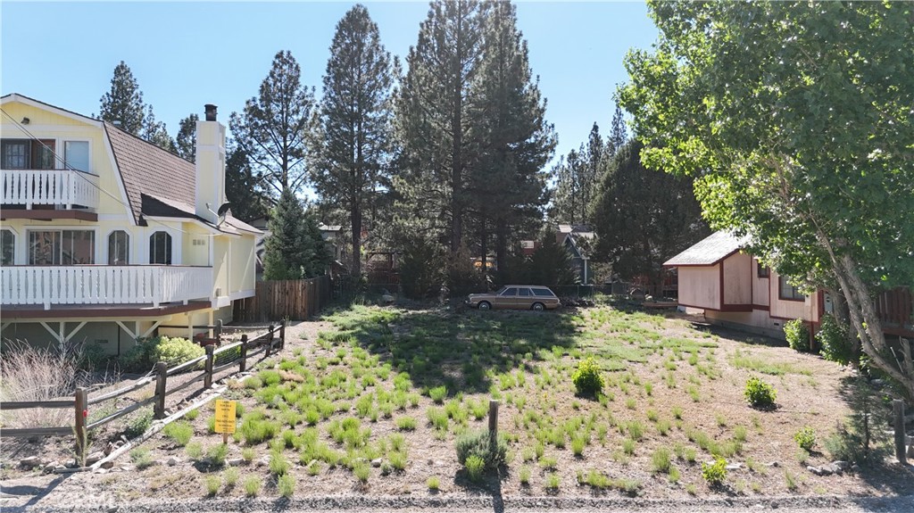 111 G Lane Property Photo 4