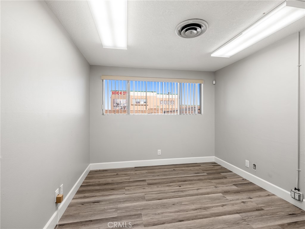 16925 Main Street Property Photo 28