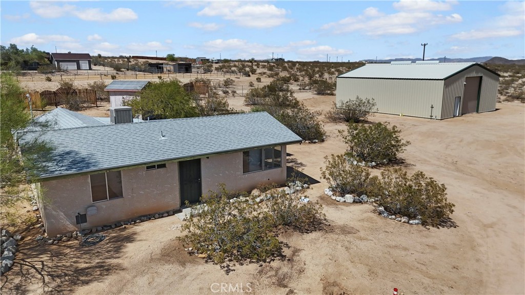 2725 Foxy Flats Road