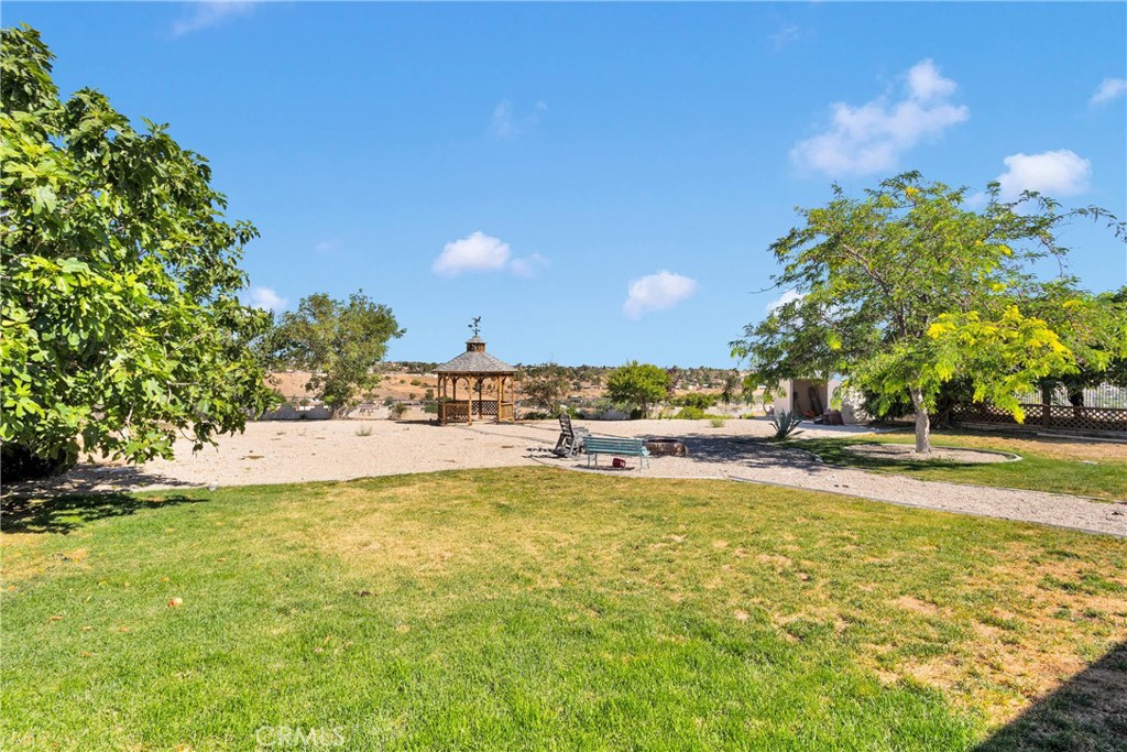 16912 Danbury Avenue Property Photo 19
