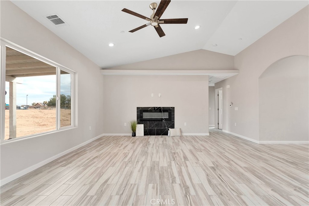18420 Wisteria Street Property Photo 2