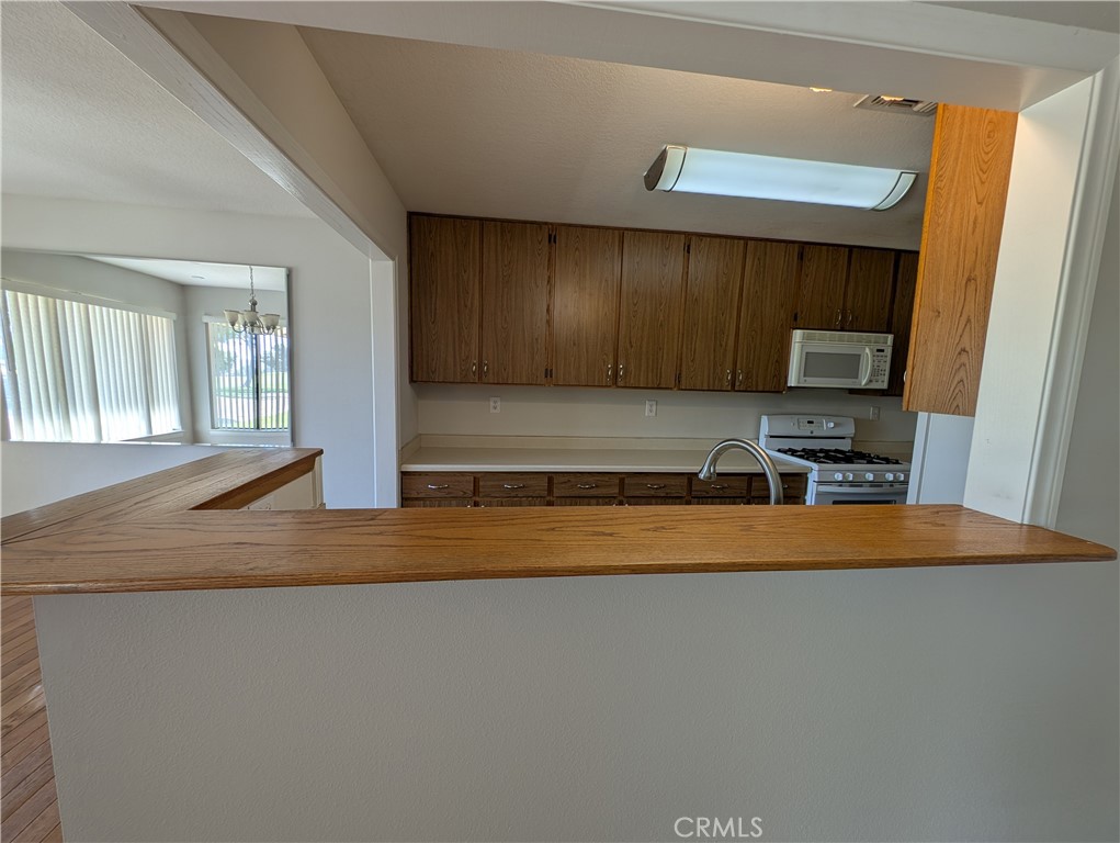 27535 Lakeview Drive 52 Property Photo 17