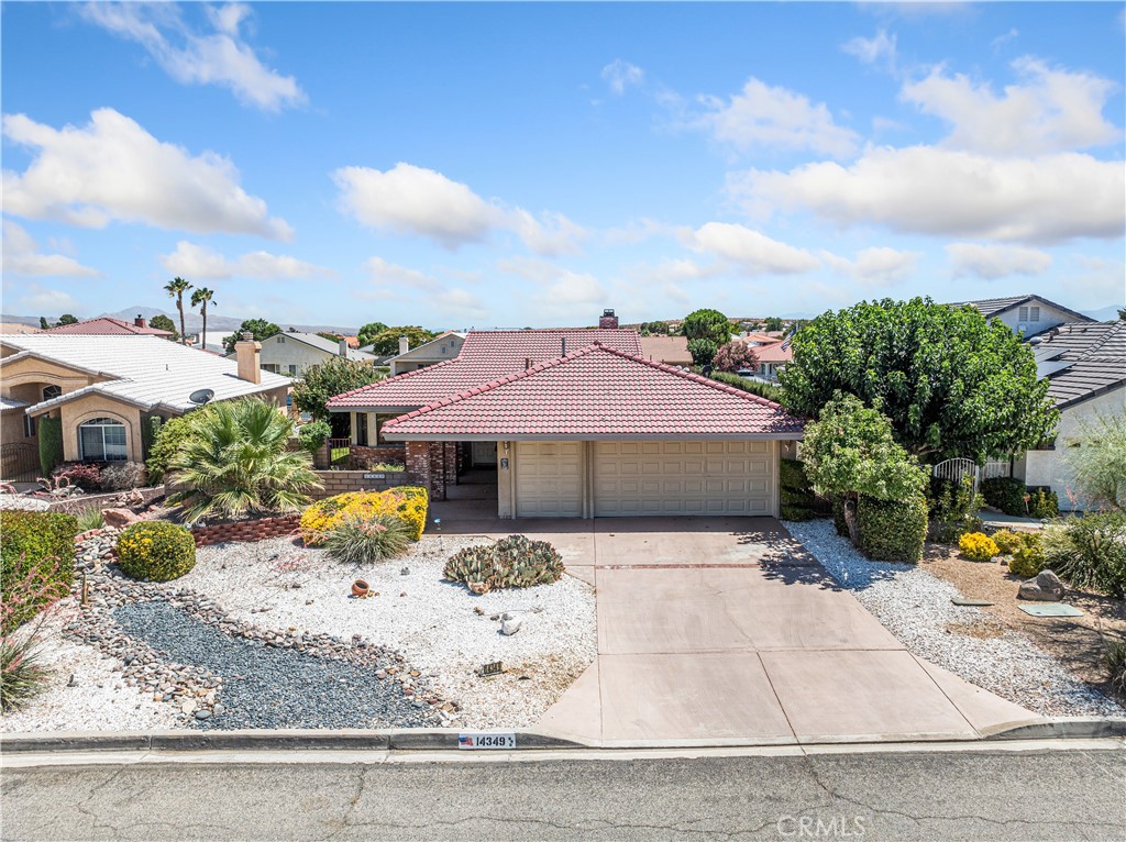 14349 Hurricane Lane Property Photo 3