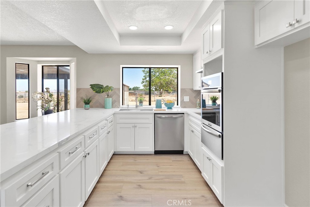 11969 Pinon Avenue Property Photo 9