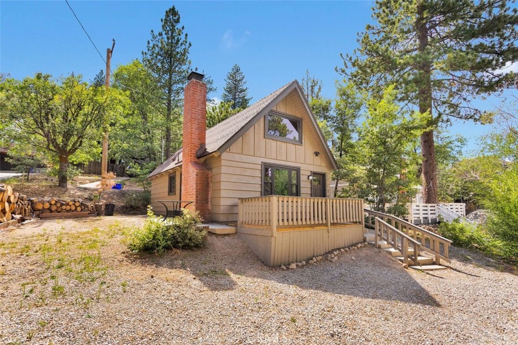 33198 Arrowbear Drive Property Photo 2