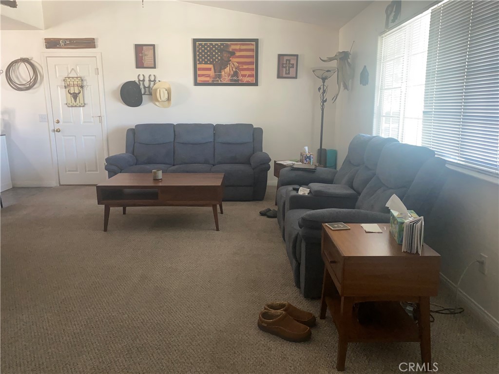 8978 Broken Spur Road Property Photo 3