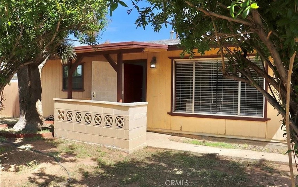 16226 Pine Street Property Photo 1