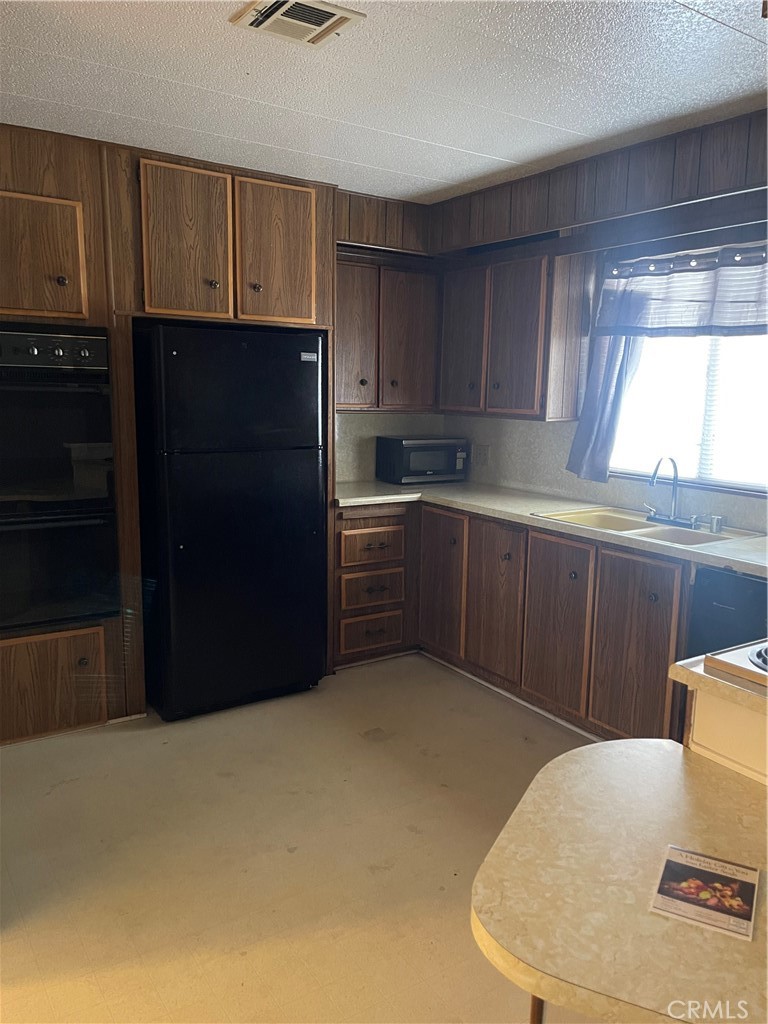 22601 Bear Valley Road 70 Property Photo 10