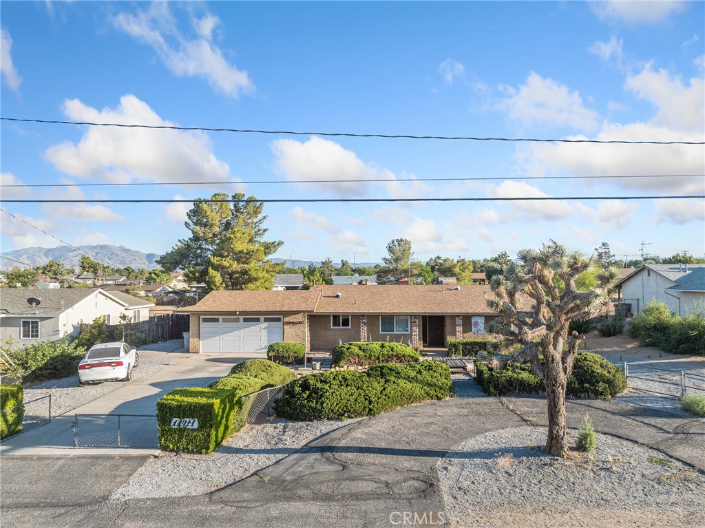 17911 Juniper Street Property Photo 2