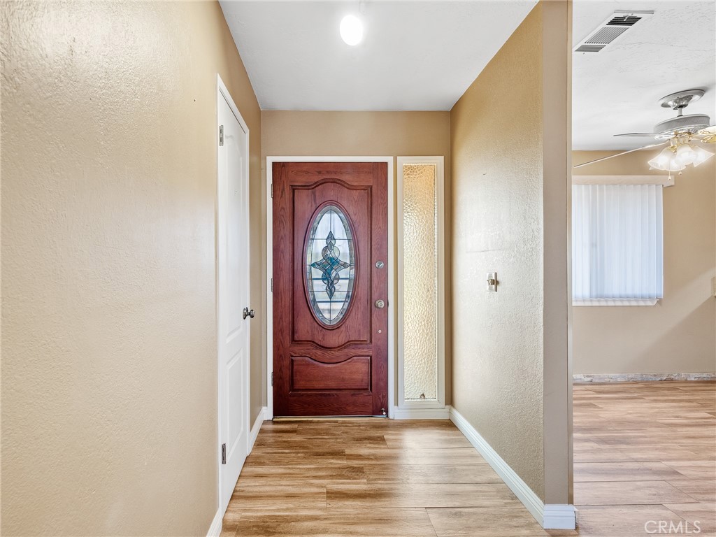 17911 Juniper Street Property Photo 9