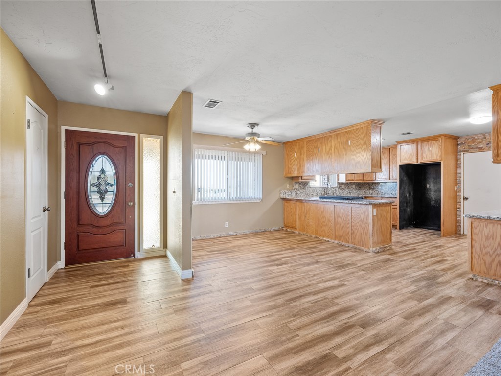 17911 Juniper Street Property Photo 10