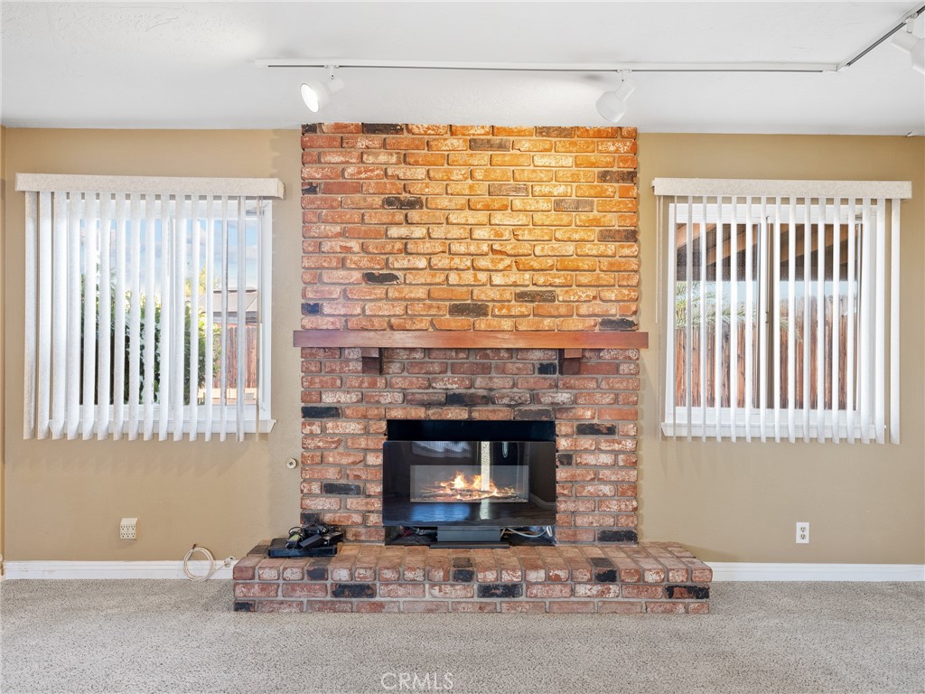 17911 Juniper Street Property Photo 18