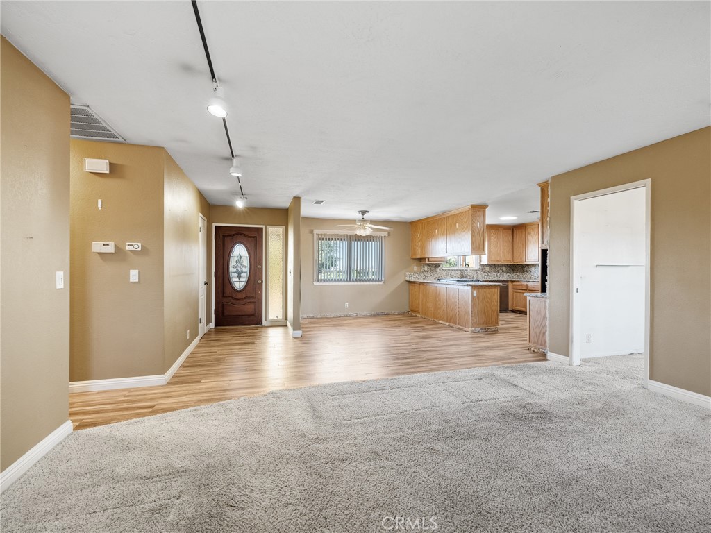 17911 Juniper Street Property Photo 19